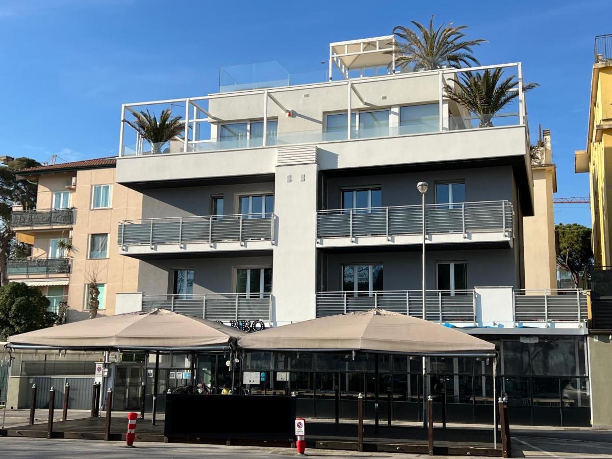 Appartamenti Residence Giardini リッチョーネ エクステリア 写真