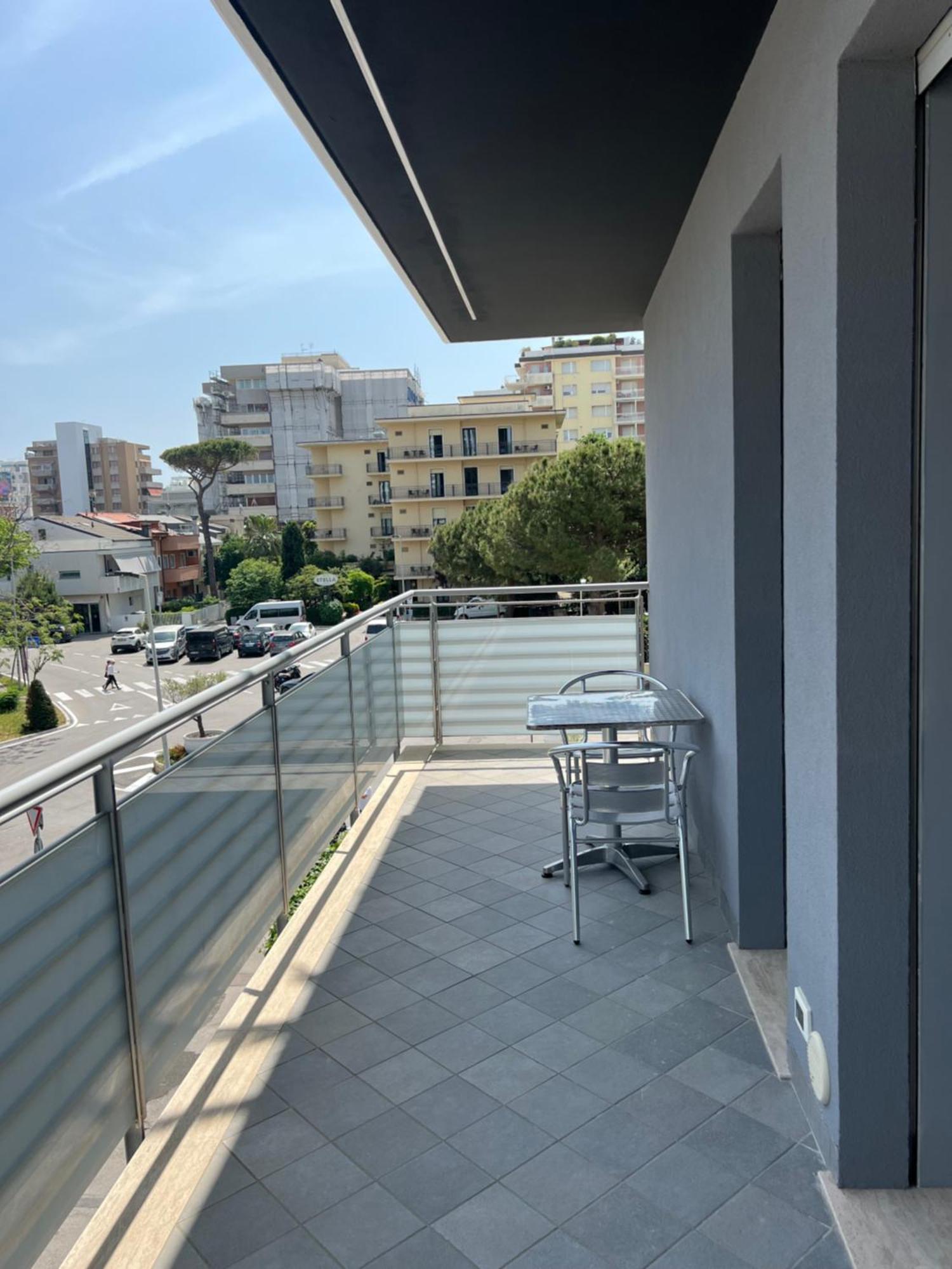 Appartamenti Residence Giardini リッチョーネ エクステリア 写真