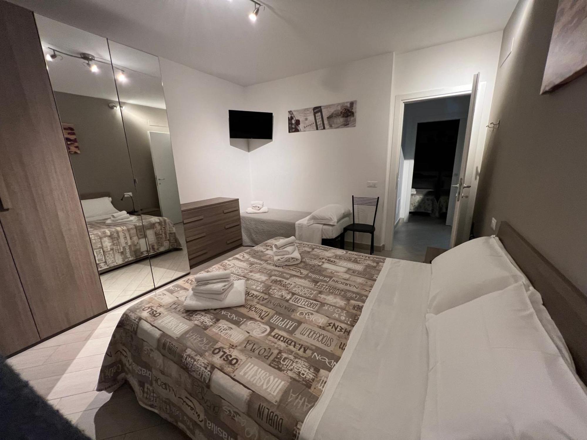 Appartamenti Residence Giardini リッチョーネ エクステリア 写真