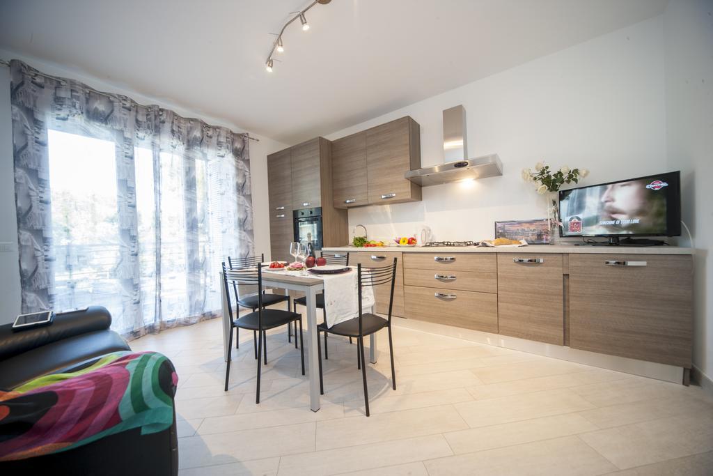 Appartamenti Residence Giardini リッチョーネ エクステリア 写真