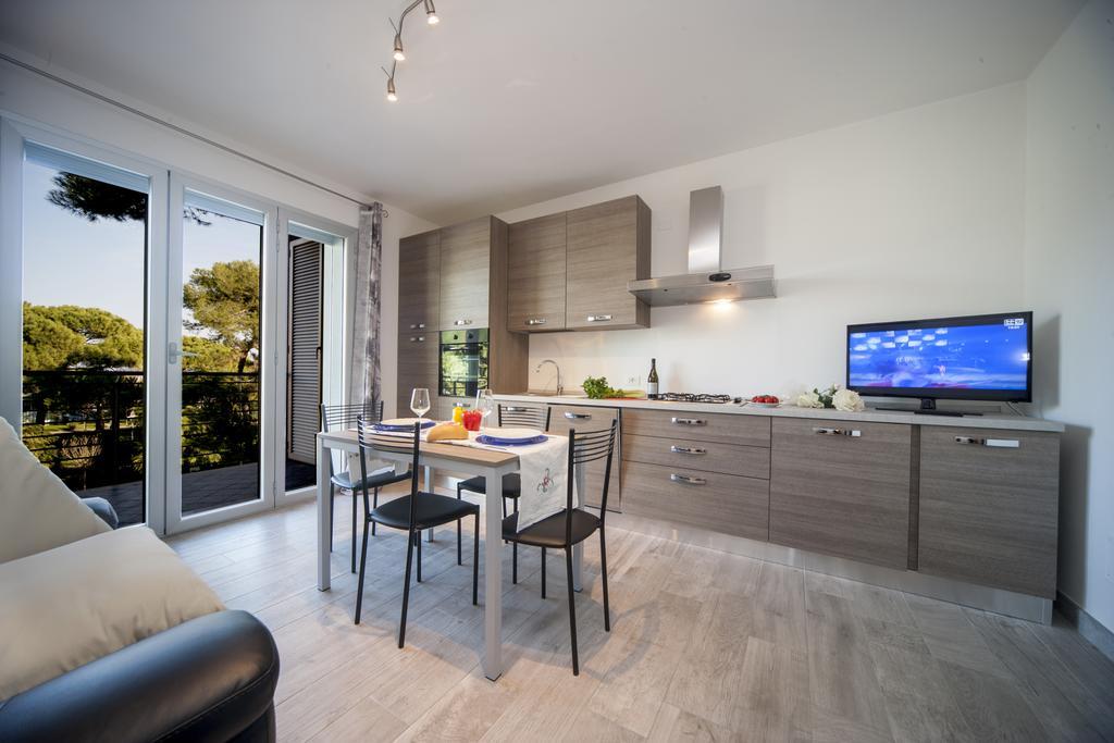 Appartamenti Residence Giardini リッチョーネ エクステリア 写真