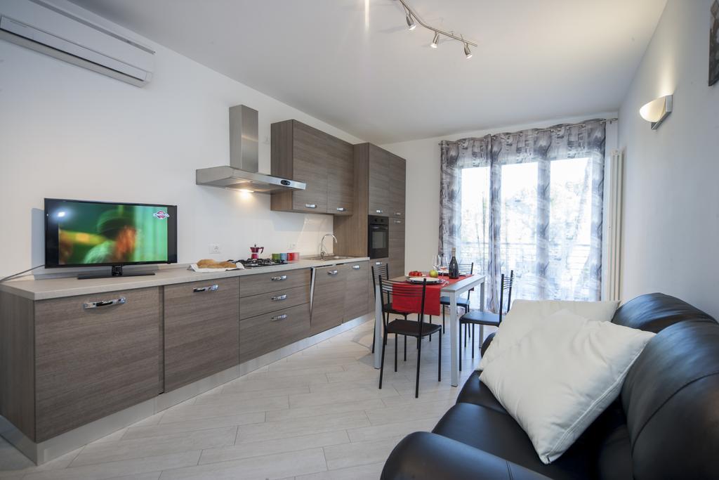 Appartamenti Residence Giardini リッチョーネ エクステリア 写真